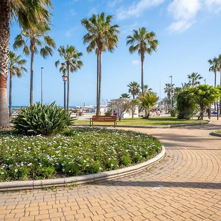 Beachside Getaway In Puerto Banus 3-bedroom In Playa Rocio *