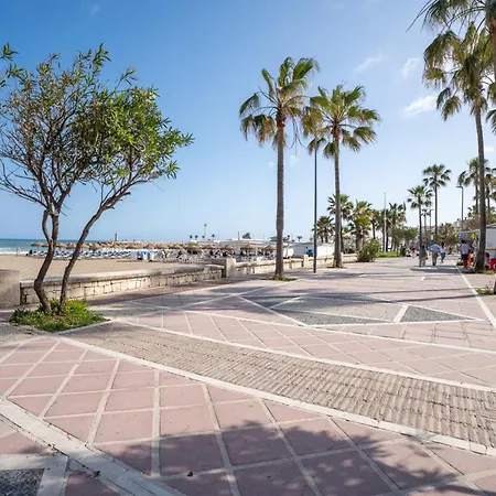 Beachside Getaway In Puerto Banus 3-bedroom In Playa Rocio Apartment Marbella