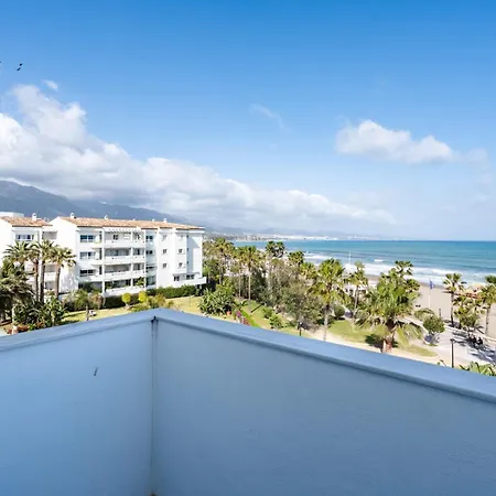 Apartment Beachside Getaway In Puerto Banus 3-bedroom In Playa Rocio *