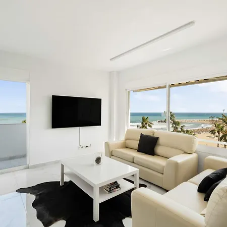 Apartment Beachside Getaway In Puerto Banus 3-bedroom In Playa Rocio *