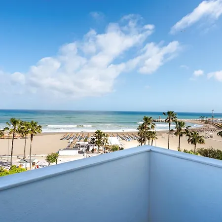Beachside Getaway In Puerto Banus 3-bedroom In Playa Rocio Apartment Marbella