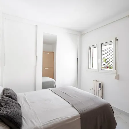 Beachside Getaway In Puerto Banus 3-bedroom In Playa Rocio Marbella